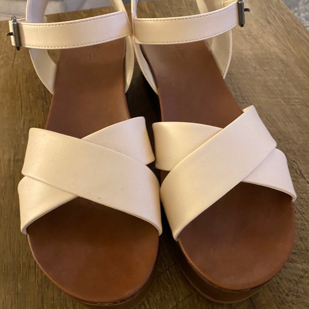 Universal Thread Wedge Sandals